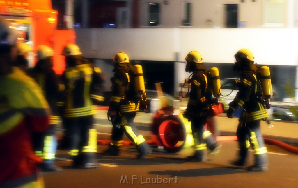 Feuer Koeln Porz Wahn Am Bahnhof P096.JPG - Miklos Laubert